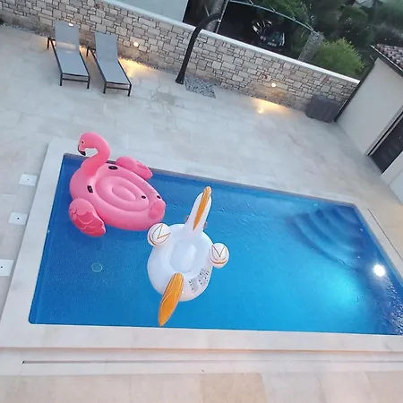 Ferienhaus Salvore- Naehe Straende- Beheizter Pool- Istrien By Interhome *